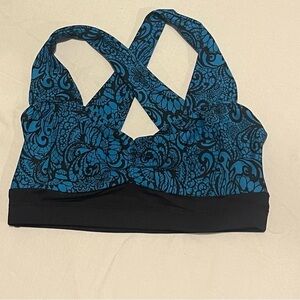 New MotionWear dance top adult large